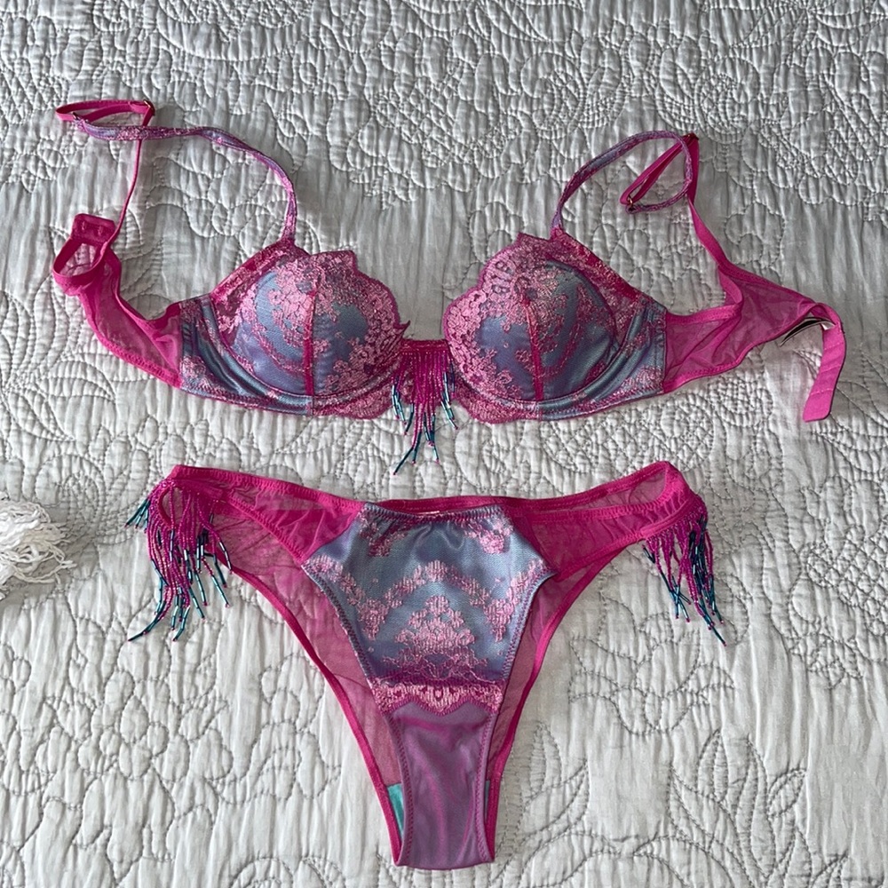 Victoria secrets set